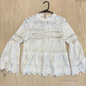 Beautiful White Lace Bell Sleeve Top. Size 4